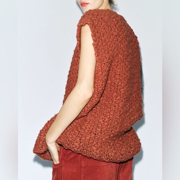 $180 ZARA 100% WOOL OVERSIZED TEXTURED KNIT VEST - Picture 3 of 6